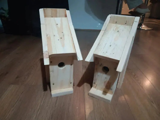 BLUE TIT BIRD BOXES Gleghorns Garden Services