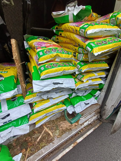 Miracle-Gro All Purpose Compost (10 Litre Bags) Gleghorns Garden Services